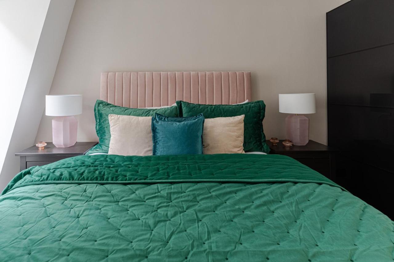Explore The Most Exquisite West-End From A Harrods Family And Couple Home London Exterior foto