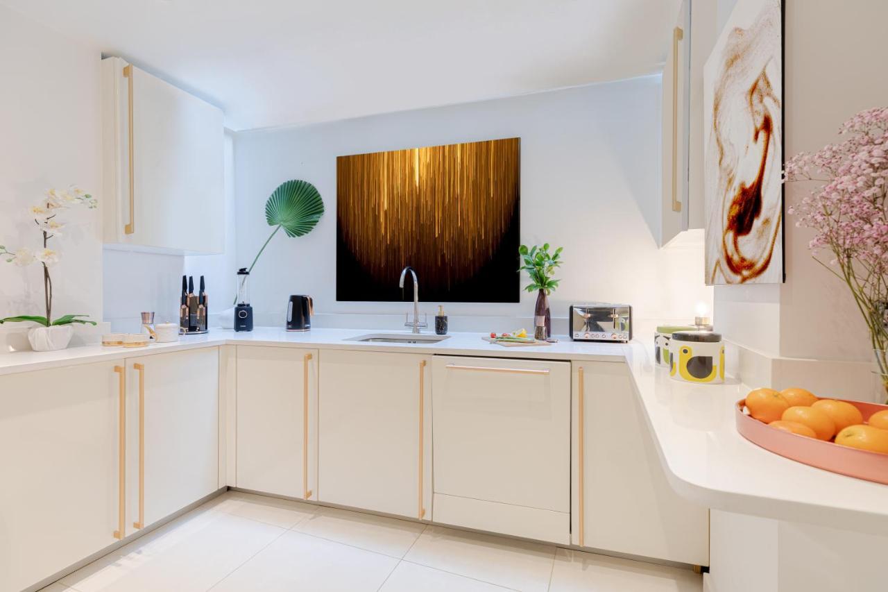 Explore The Most Exquisite West-End From A Harrods Family And Couple Home London Exterior foto
