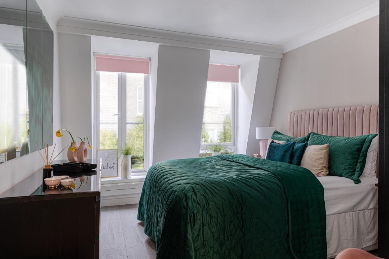 Explore The Most Exquisite West-End From A Harrods Family And Couple Home London Exterior foto