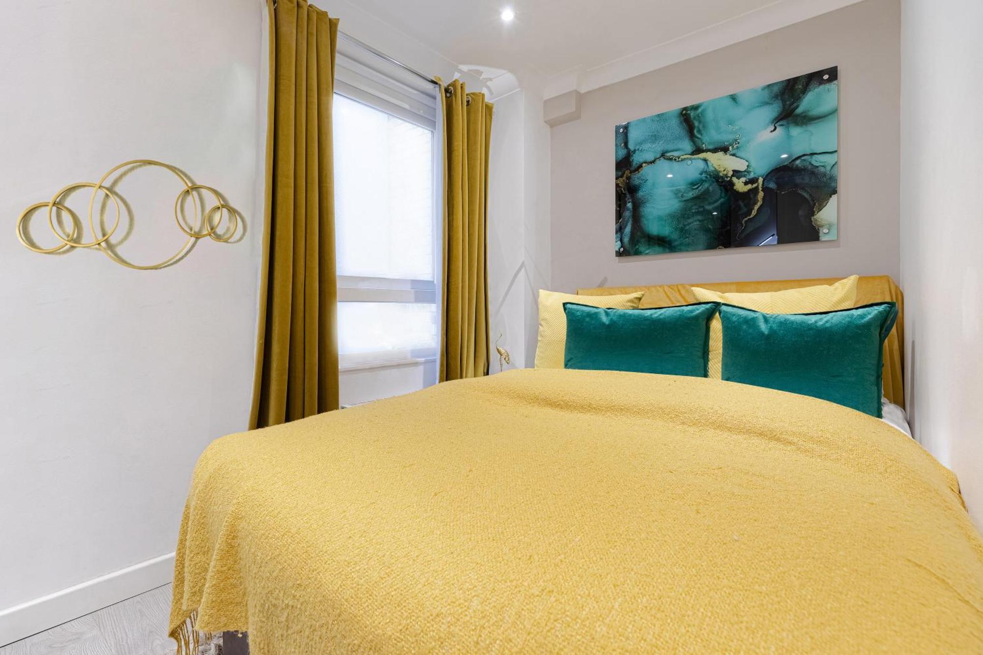 Explore The Most Exquisite West-End From A Harrods Family And Couple Home London Exterior foto